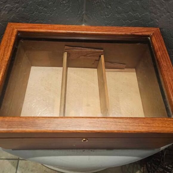 Wood Cigar Humidor 13"x5.5"9.5" Mancave - Picture 3 of 8